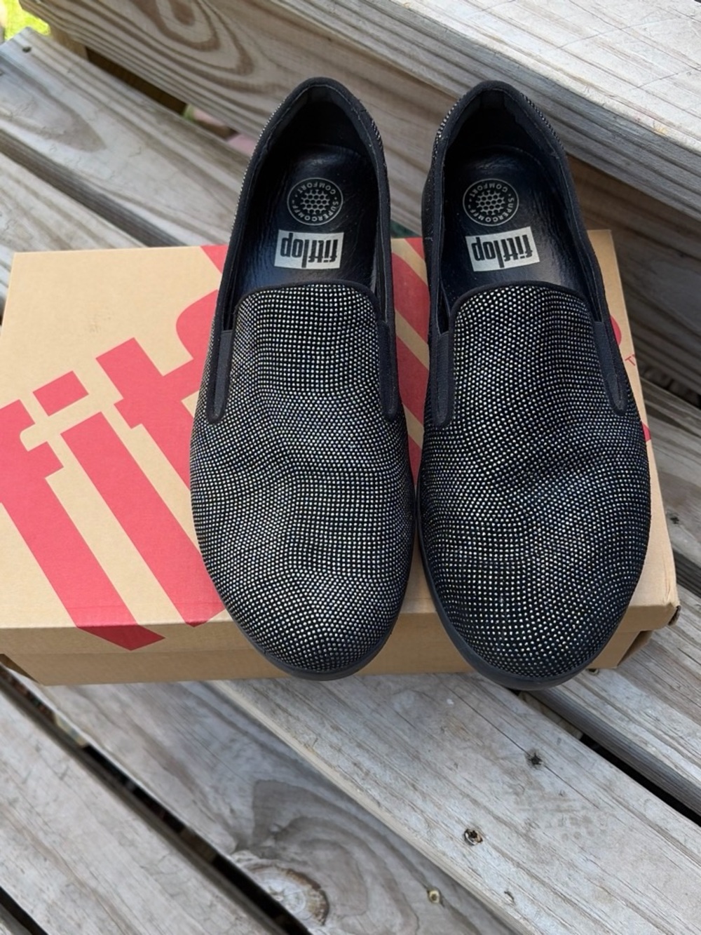 FitFlop women’s Black Slip-On Sparkle Loafers